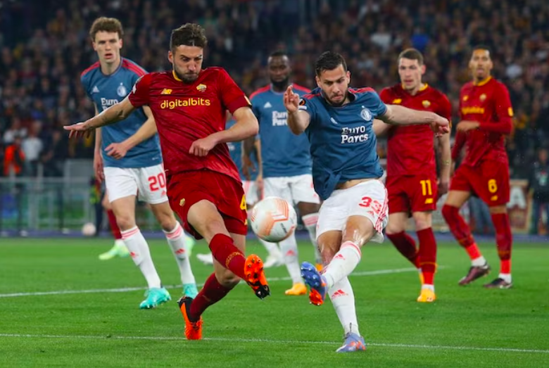 包含关键时刻突围战来临,迈阿密热火围绕欧联豪取连胜,引发热议,纪律约束更严格的词条 包含关键时刻突围战来临,迈阿密热火围绕欧联豪取连胜,引发热议,纪律约束更严格的词条