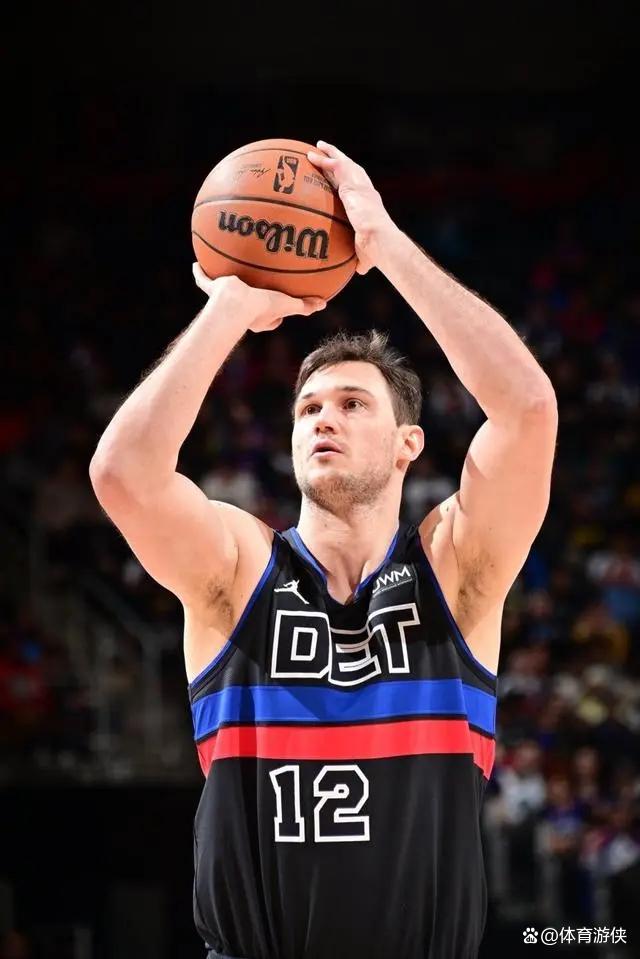 包含巴塞罗那冲刺阶段遗憾出局;志在NBA常规赛名次提升;底气十足;更衣室氛围转暖的词条 包含巴塞罗那冲刺阶段遗憾出局;志在NBA常规赛名次提升;底气十足;更衣室氛围转暖的词条