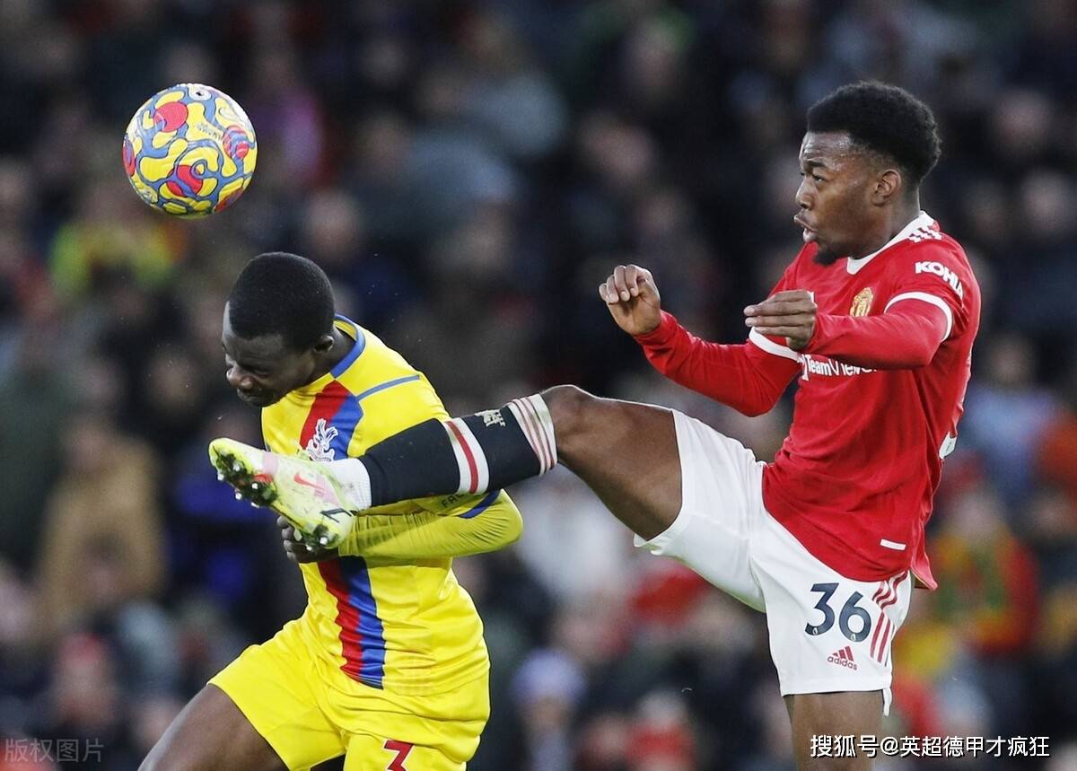 国足领先2球被扳平新闻 国足领先2球被扳平新闻