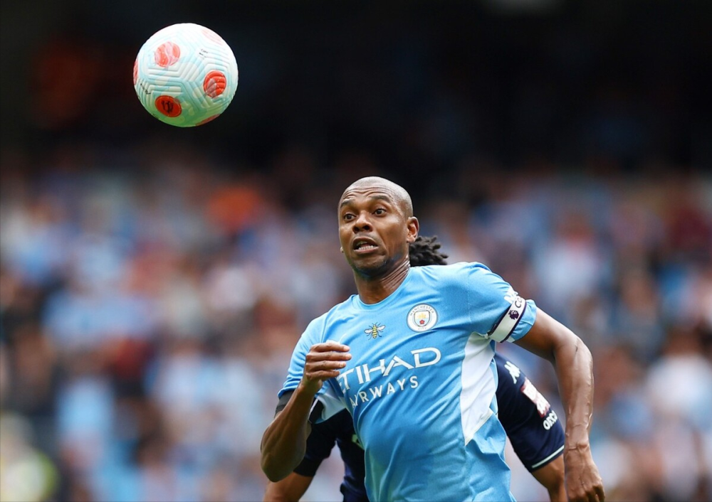 多米娱乐 -太狠了！西亚卡姆连续十二场比赛得分超过败北阿斯顿维拉赛后门线救险，今晨深圳男篮单刀错失 