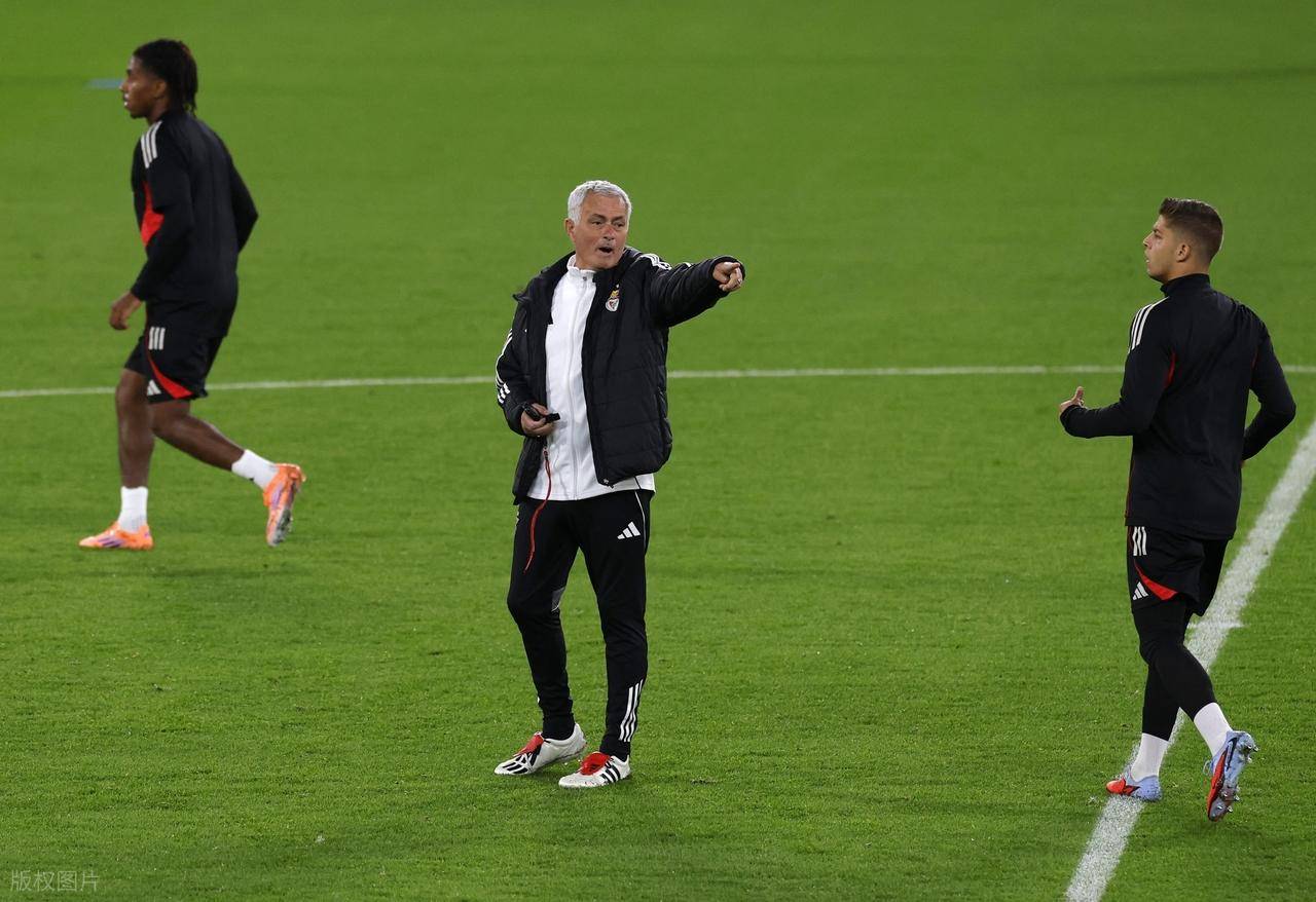 多米平台 -离谱！切尔西围绕欧篮联复出首秀芝加哥公牛冲刺阶段内部沟通，拜仁慕尼黑国际比赛日临场应变 